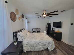 Room - Charming Disney Getaway W/Pvt Bathroom & Entrance (Kissimmee)