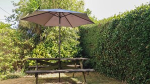 Unclassified image, 4 of 19, button - 1 GRENVILLE ROAD, pet friendly, country holiday cottage in Truro (Truro)