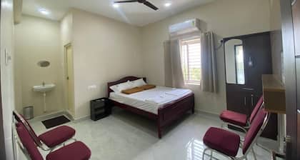 CHOZHA PALACE PREMIUM ROOMS AC