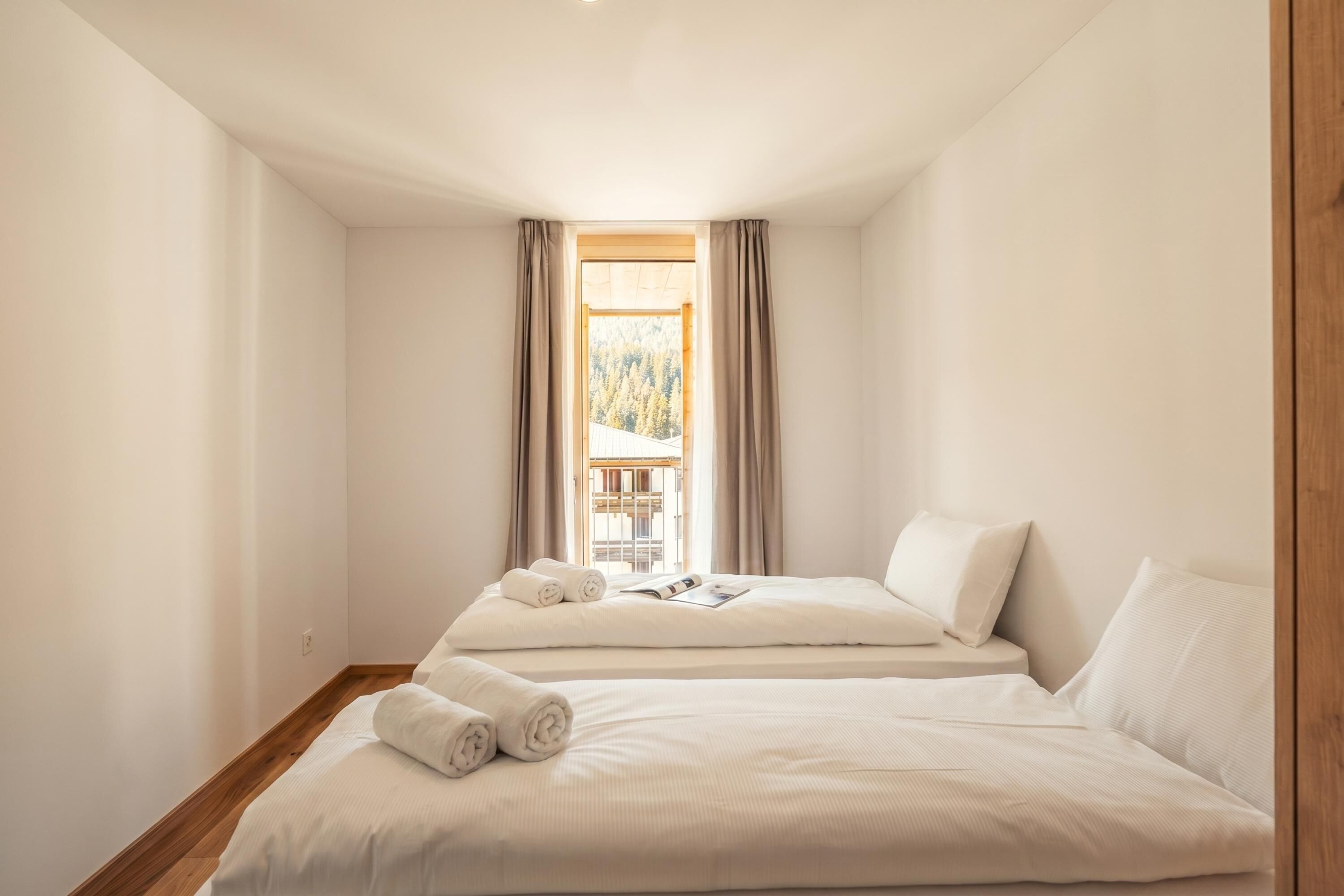 2 bedrooms, WiFi (free), bed sheets