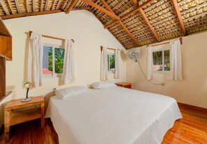 Casa, pati, vistes al jardí | Wifi gratuïta 
