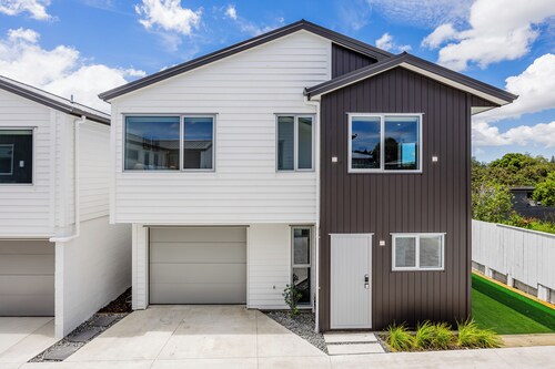 Modern Central Auckland Stay- perfect for families, groups & business travellers