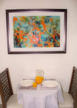 Dining - Modern & Cozy Apartment in Savaneta, Aruba ⭐ (Aruba)