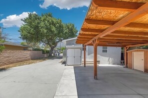 Unclassified image, 5 of 46, button - Modern Monrovia Retreat By Old Town & City of Hope - Free Parking - Pet-Friendly (Monrovia)