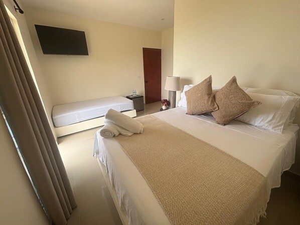 5 habitaciones, internet y ropa de cama