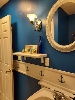 Shower, towels, toilet paper