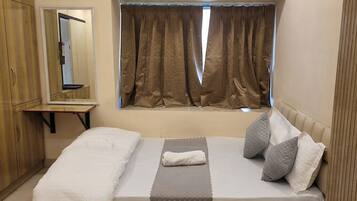 Standard Single Room, City View | Free WiFi