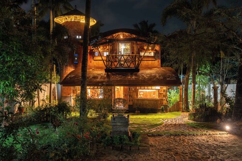 Sukumara Homestay Unique Eco Luxury Mud and Bamboo Beachfront Villa