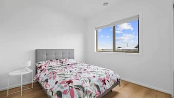 4 Schlafzimmer, Bügeleisen/Bügelbrett, WLAN, Bettwäsche