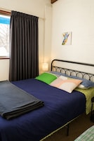 Familie-studiolejlighed - flere senge - privat badeværelse