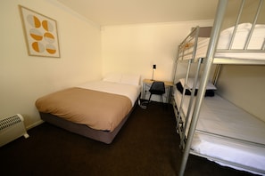 Room - Ata Studios at Sundale Holiday Park (Wānaka)