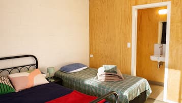 Family Studio, Multiple Beds, Private Bathroom