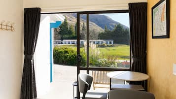 Classic Studio, 1 Double Bed, Private Bathroom