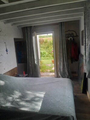 Room - Vrbo Property (Vanlay)