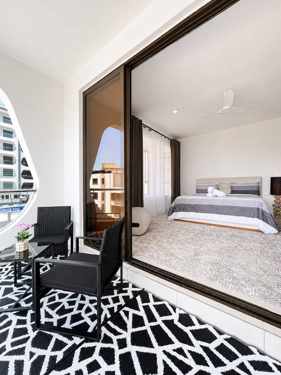 3 chambres, fer et planche à repasser, Wi-Fi gratuit, draps fournis