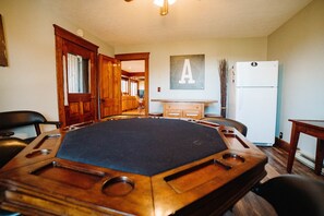 Spielezimmer