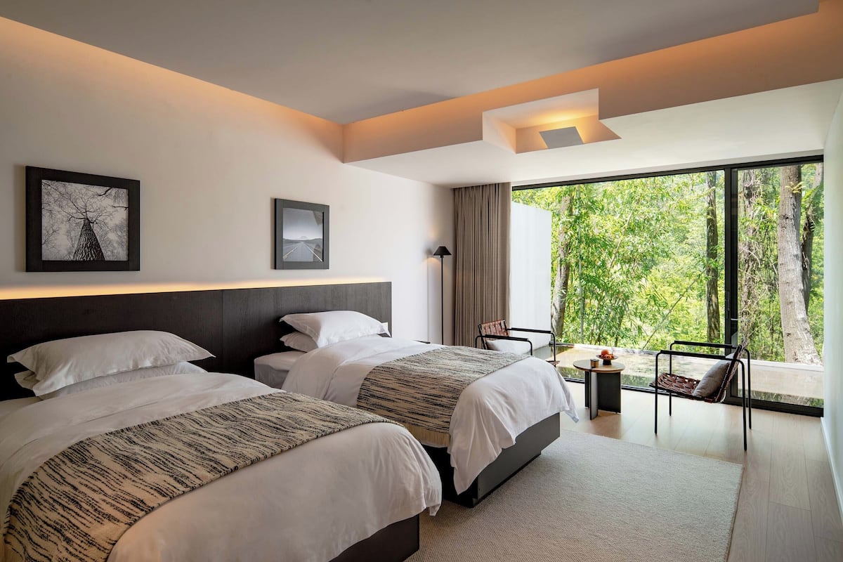 Comfort Twin Room, Balcony, Hill View