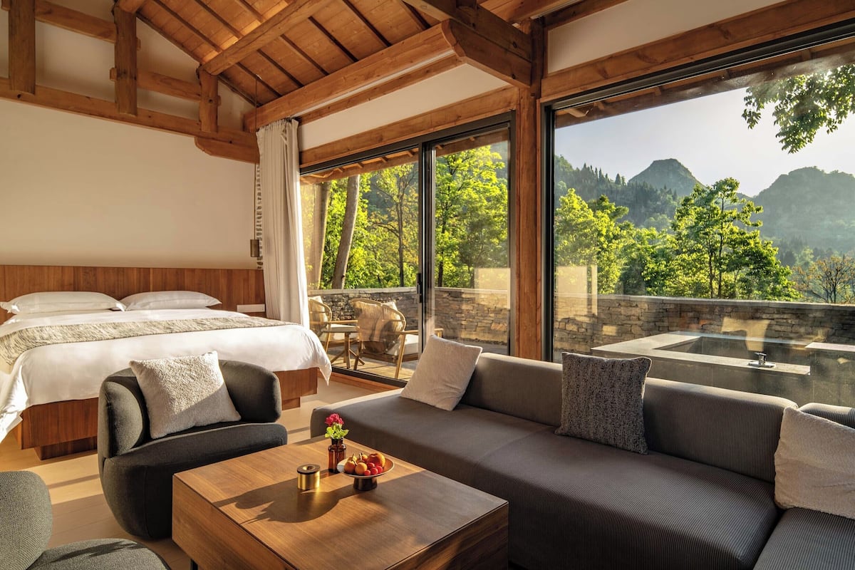 Panoramic Double Room, Balcony, Hill View