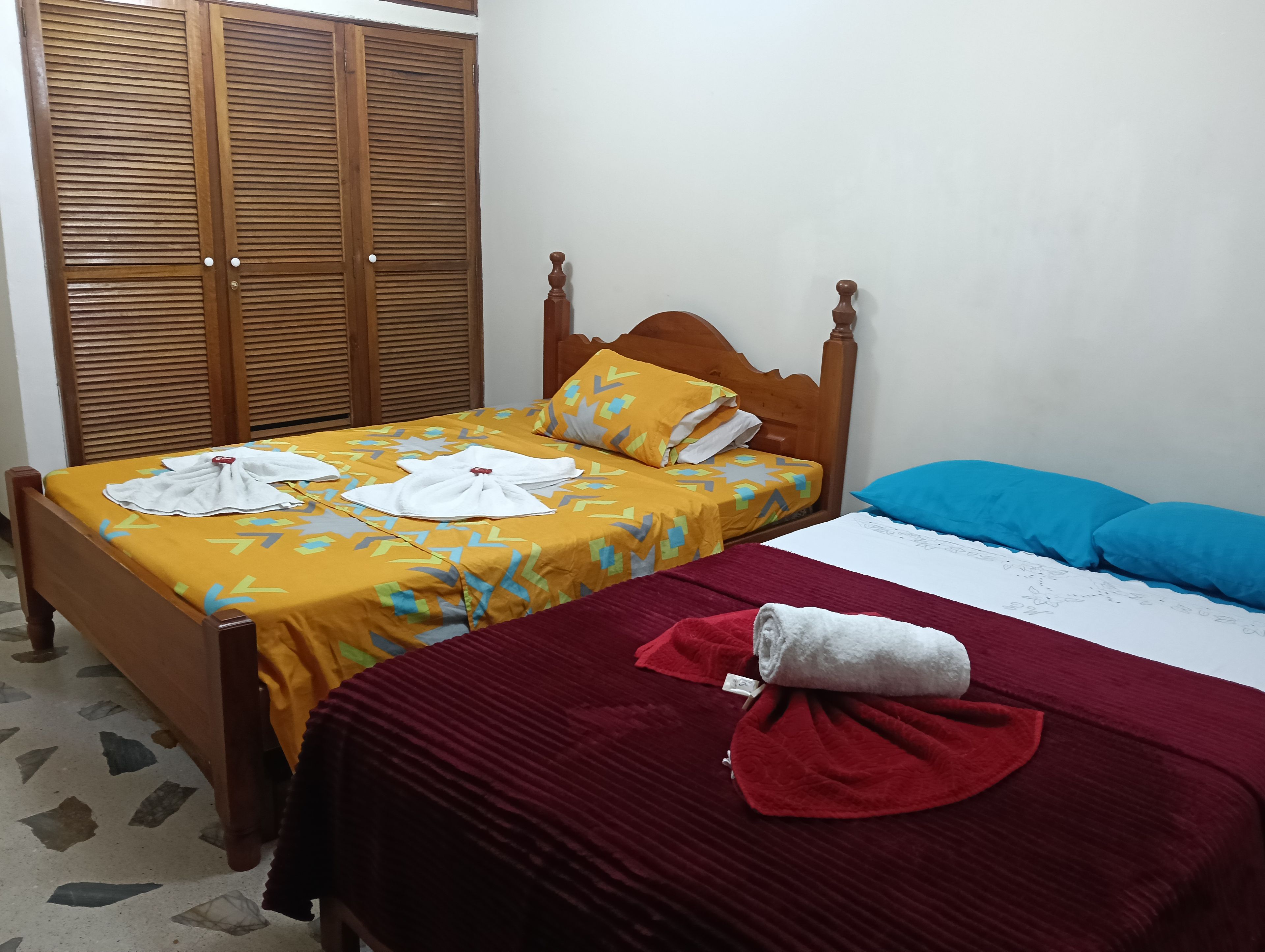 1 bedroom, internet, bed sheets