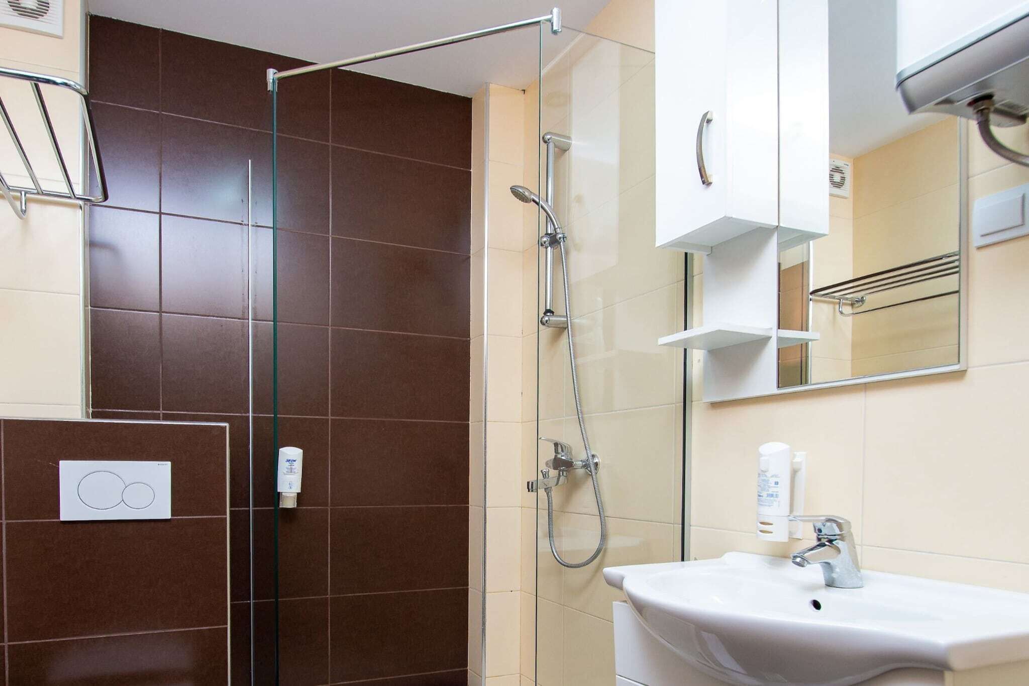 Douche, séchoir à cheveux