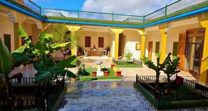 Riad Privatisation Exclusive 6 personnes- Demi-pension - Personnel à disposition