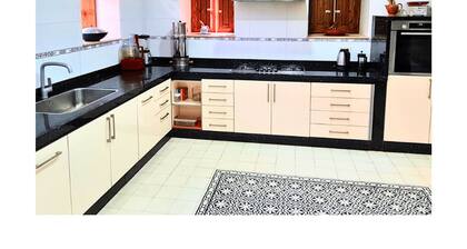 Private riad with a chef and gardener - Sleeps 6 - Breakfast included.