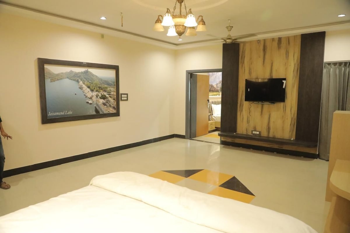 2 bed room