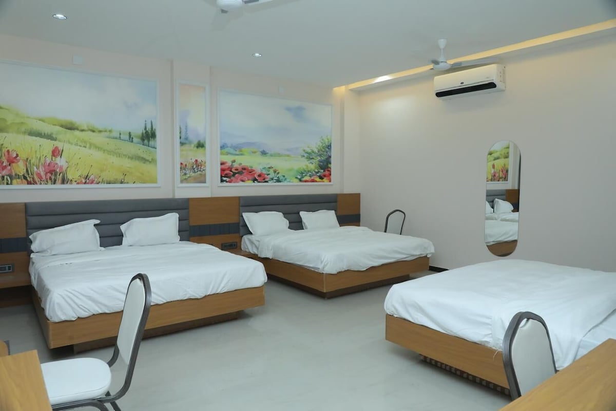 3 bed room