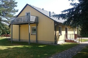 Exterior - Holiday home in Schöna with swimming pool (Schöna)