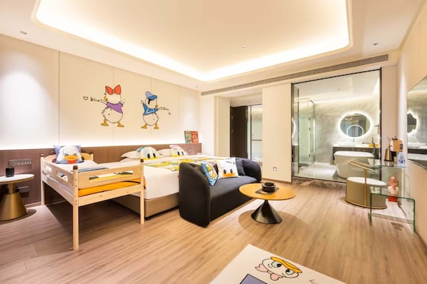 Senior Twin Room, City View | Desk, laptop workspace, blackout drapes, WiFi (free) - Xian Jing - Scenery Hotel (Xi'an)