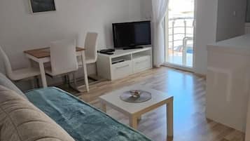 Apartment, 1 Schlafzimmer, Nichtraucher, Balkon | Wohnbereich