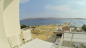 Standard Apartment, 2 Bedrooms, Balcony, Sea View | Property grounds