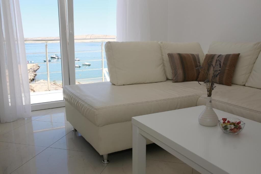 Standard Apartment, 2 Bedrooms, Balcony, Sea View | Living area