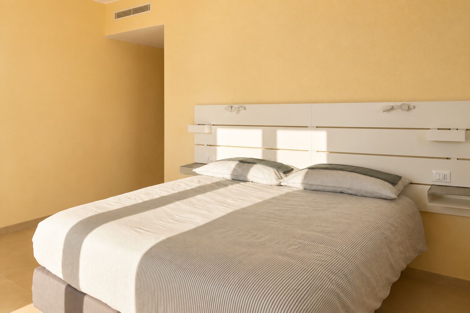 Habitación de lujo doble, balcón, vistas al mar | Wifi gratis
