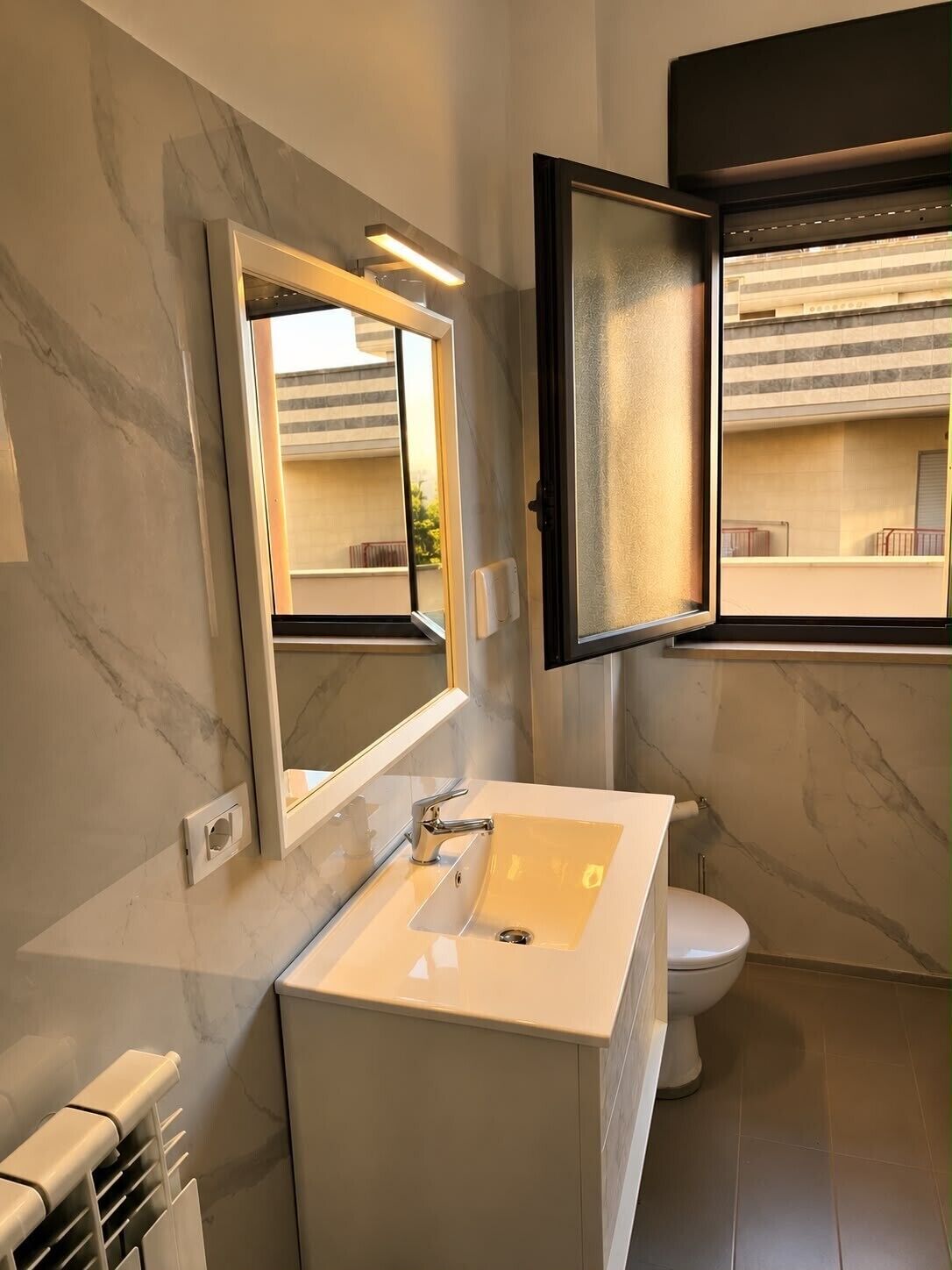 Doccia, asciugacapelli, bidet, asciugamani