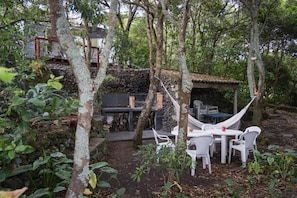 Tempat makan luar