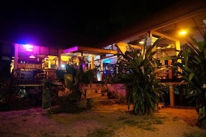 Exterior - The Boathouse (Don Det)