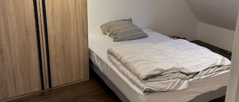 2 chambres, accès Internet, draps fournis