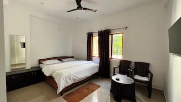 Kamar Double | Kedap suara dan Wi-Fi gratis