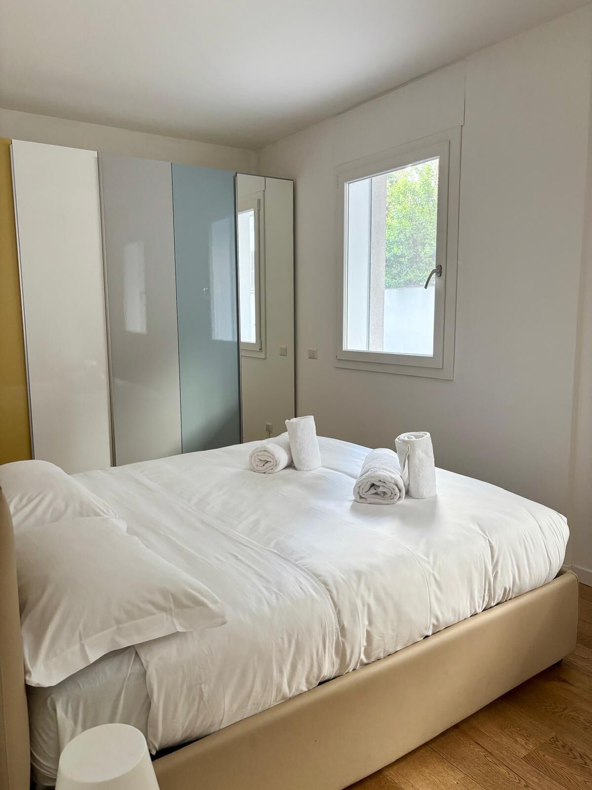 1 chambre, fer et planche à repasser, accès à Internet, literie fournie