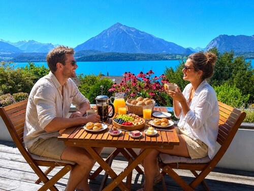 Concierge, Lake Thun/Alps Scenic Views by SwissHut