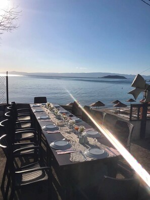 Outdoor dining - DAVRAN MOTEL (Balıkesir)
