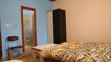 Triple Room, City View | Wi-fi percuma