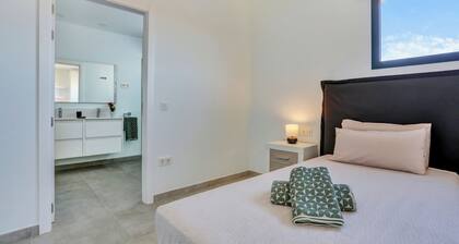 Maripos as Lajares 1, a peaceful location just a 5-minute walk from the town center.
