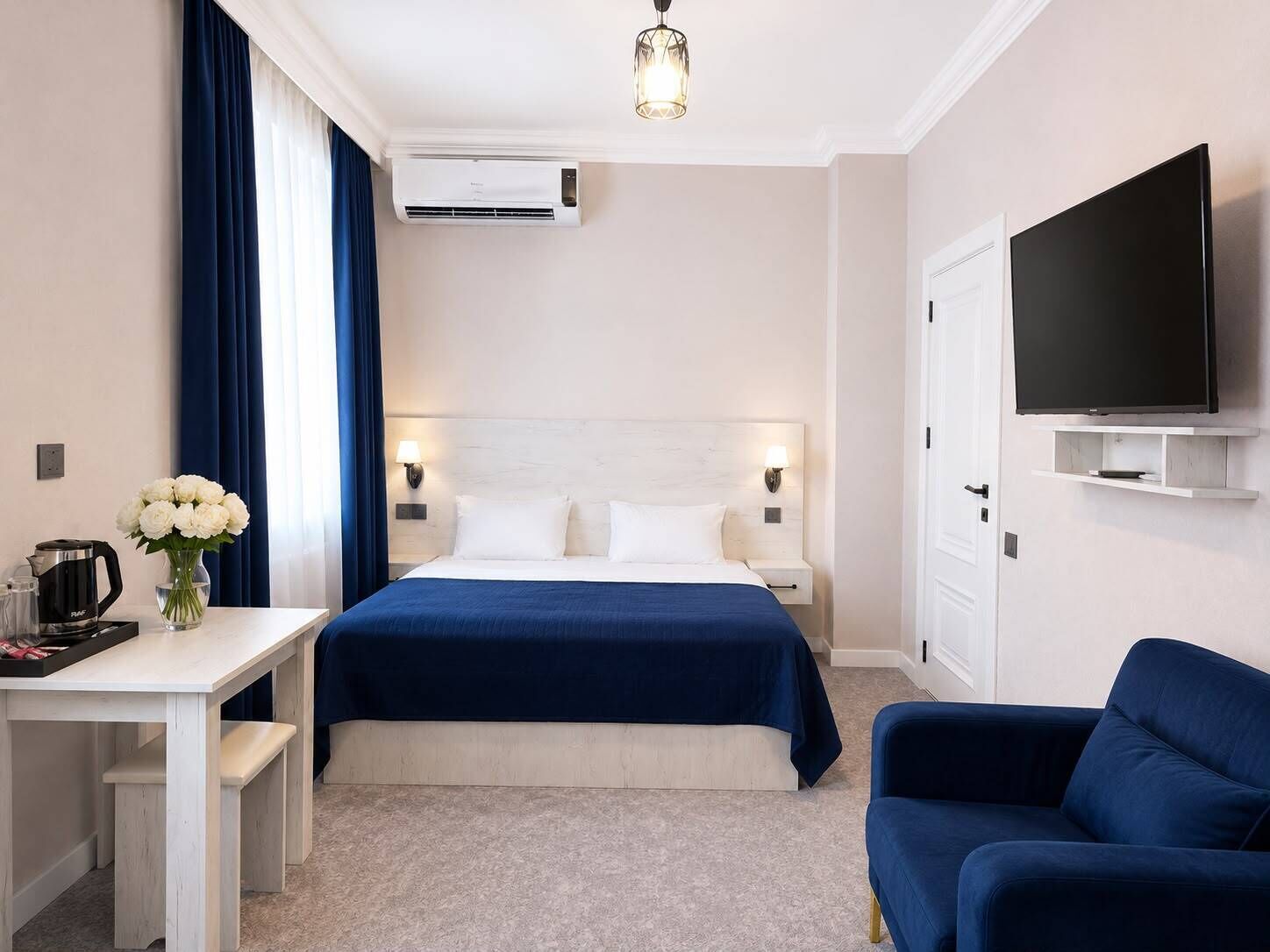 Deluxe Double Room, City View | Desk, laptop workspace, blackout curtains, soundproofing