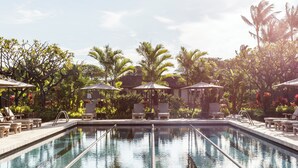 Pool - Waiulu Villa 111D – Elegant & Updated | Onsite Staff & Daily Housekeeping (Kailua Kona)