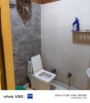 Deluxe Double Room | Bathroom | Shower, free toiletries, towels, soap - Hotel Kasa Stays Near DTU Rohini  (New Delhi)