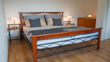 WiFi, bed sheets