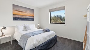 2 quartos, acesso à internet, roupa de cama