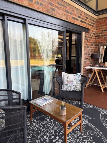8 @ Mill Lane • Hartbeespoort Guesthouse • Hot Tub & Mountain Views
